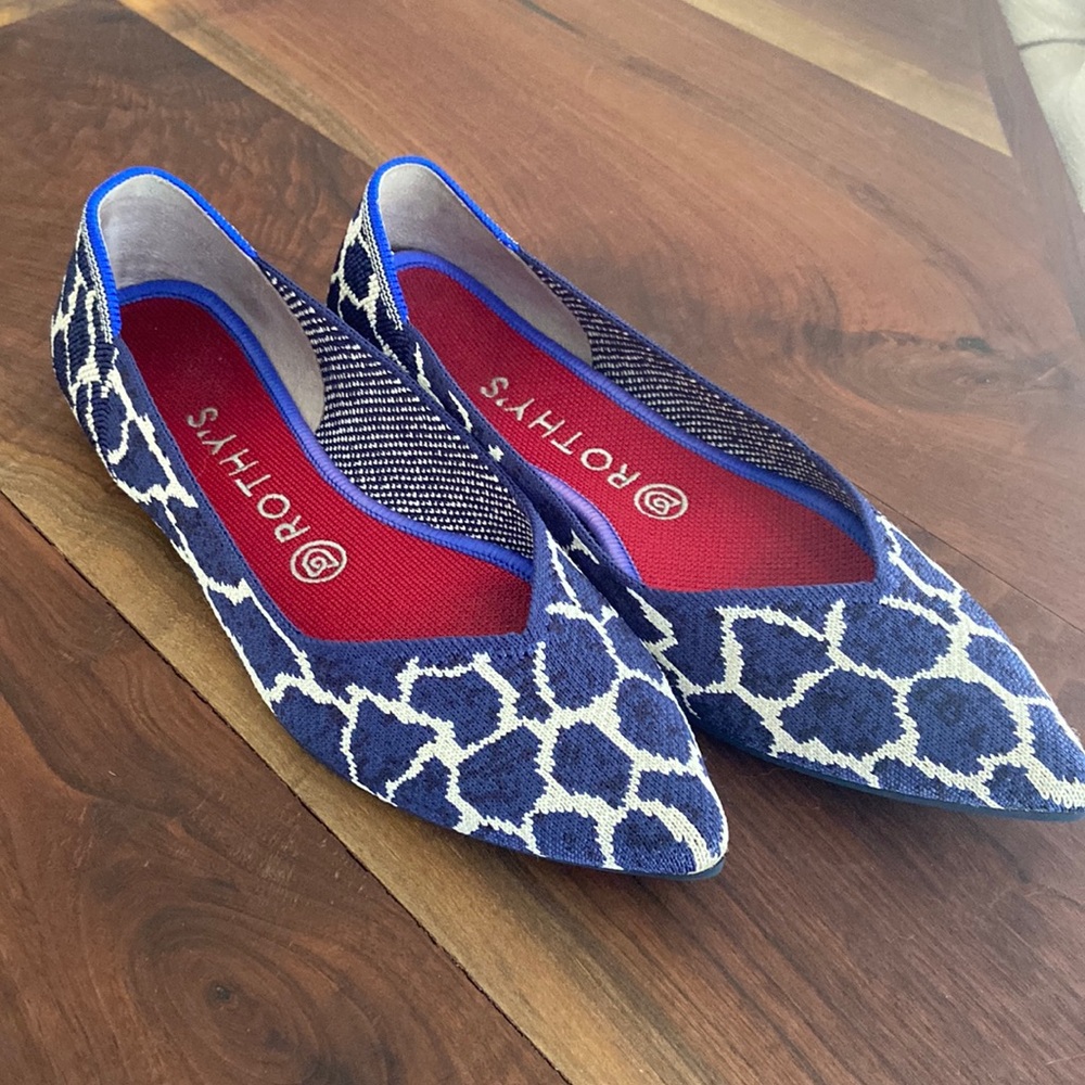 Rothy’s Indigo Giraffe Points Size 9